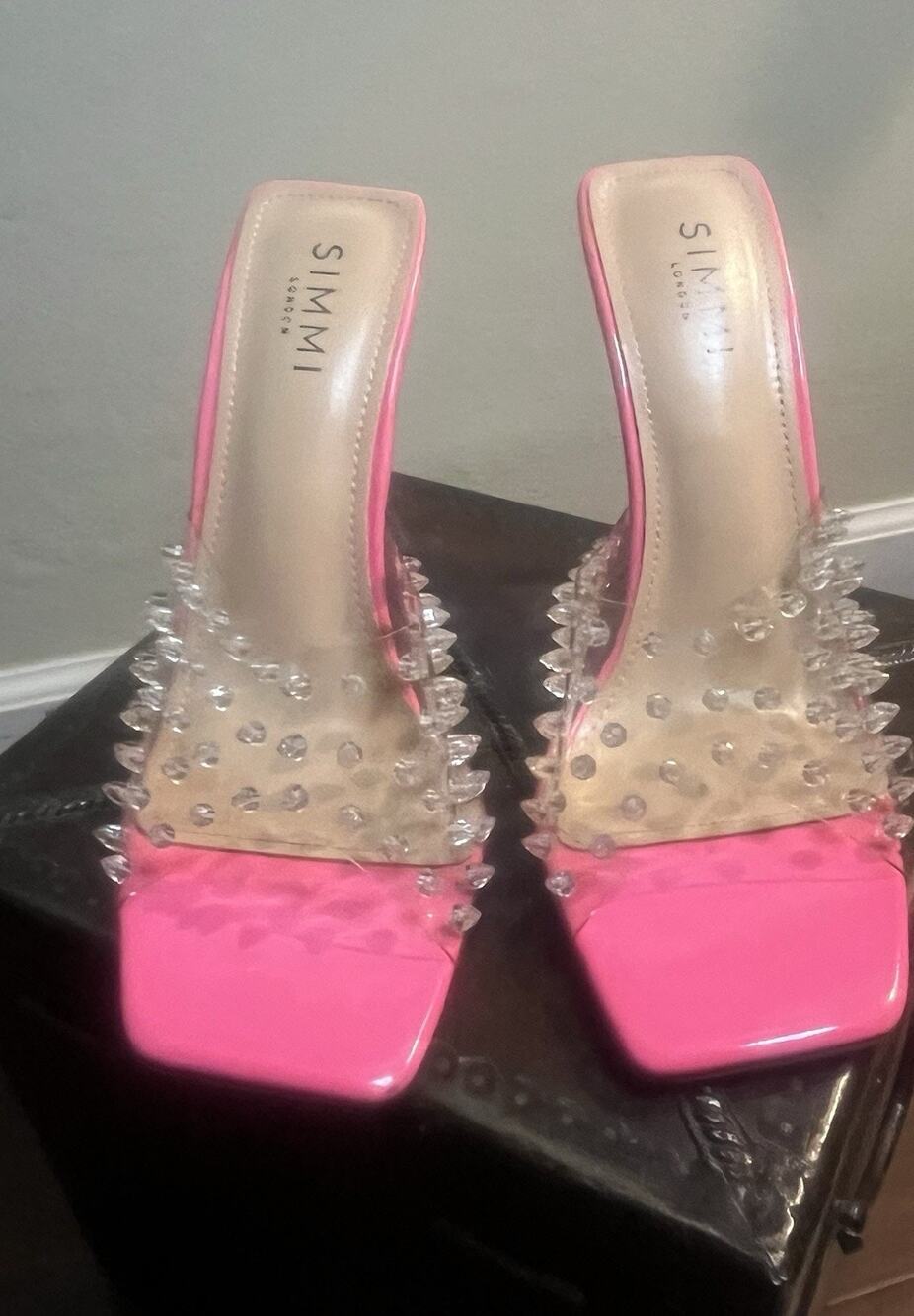 Summi London Size 10 Lou-1 Spiked Clear Peep Toe Heeled Mule Women’s Bright Pink